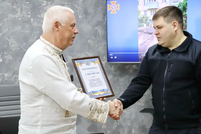 Павлоград виділив мільйон гривень на нове обладнання для рятувальників та нагородив героїв