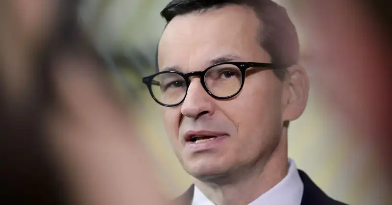 Польща пригрозила самостійно заблокувати імпорт українського зерна після 15 вересня