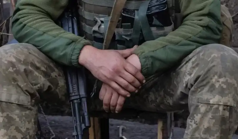 Рада повернула можливість добровільного повернення з СЗЧ: як це працює у 2025 році