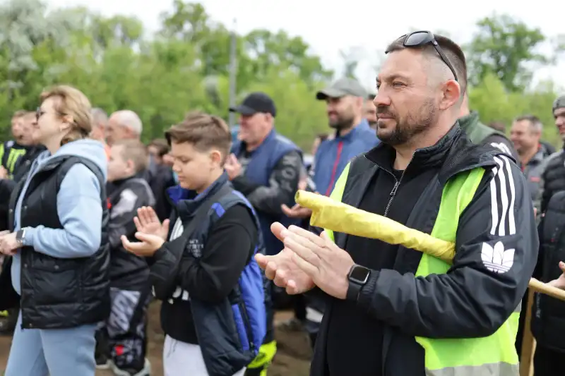 У Тернівці відбувся II етап чемпіонату Дніпропетровщини з мотокросу: змагались і діти, і військові