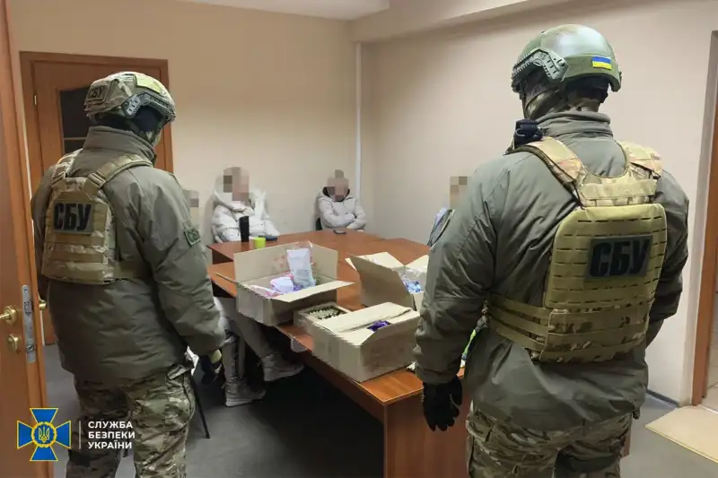 На Дніпропетровщині викрили корпорацію, яка фінансувала “днр” через продовольчий бізнес
