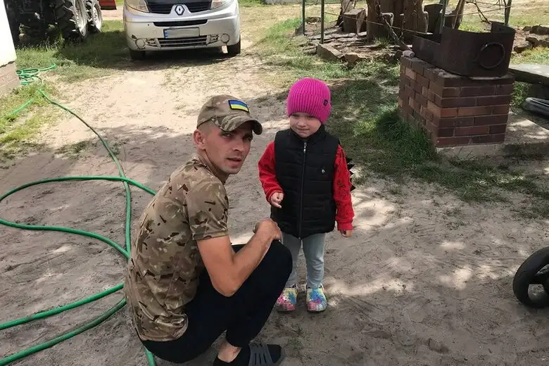 Воїн “Азову” Володимир Дубровець став батьком для восьми дітей загиблого брата