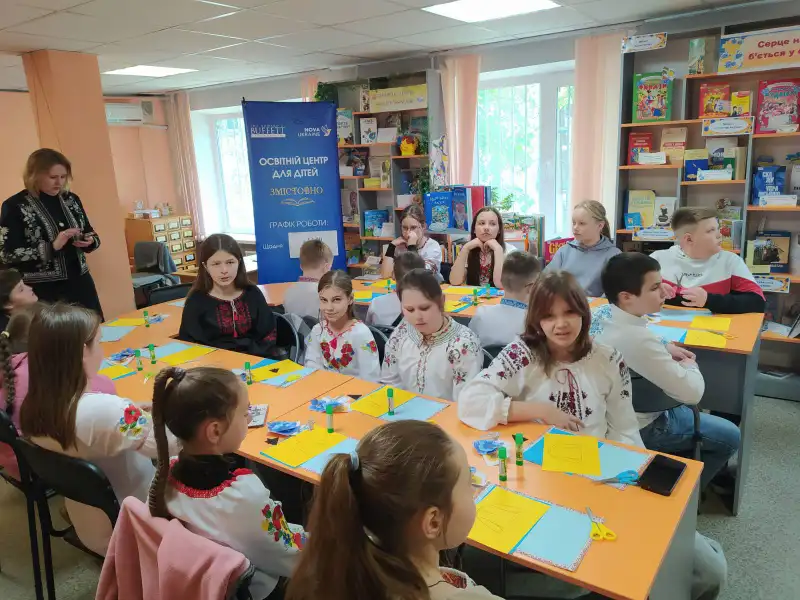 Вишиванка в серці: у Павлограді відбулася мистецька акція до Дня вишиванки