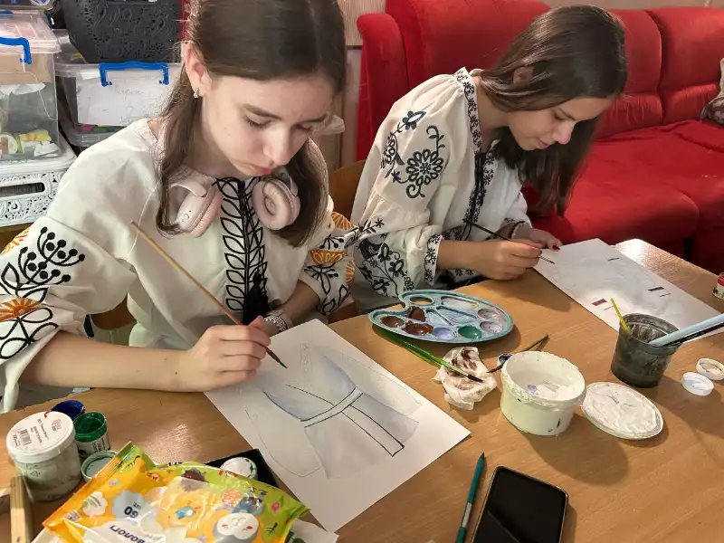 Вишиванка в серці: у Павлограді відбулася мистецька акція до Дня вишиванки