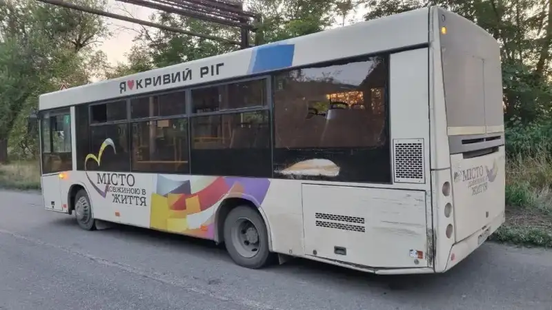 У Кривому Розі п’яний водій спричинив смертельну аварію: загинув чоловік, постраждала дитина
