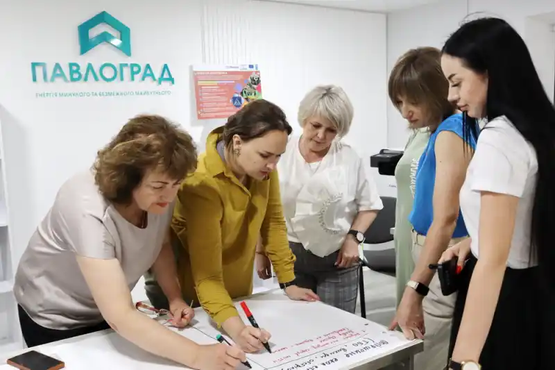 У Павлограді обговорили нові кроки до розвитку міста: акценти на економіку та соціальну сферу