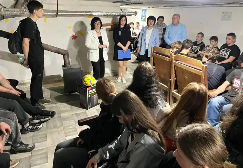 У Павлограді привітали дітей із завершенням навчального року та початком канікул